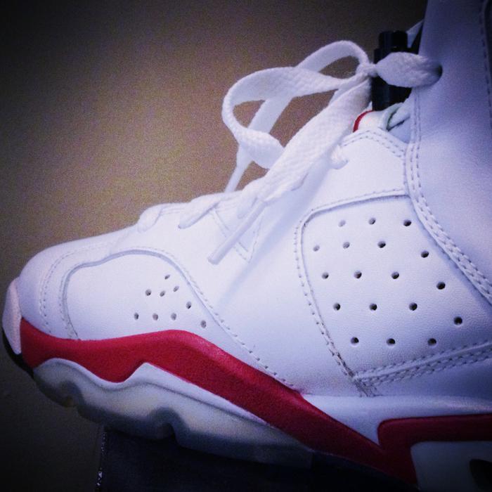 basketball shoe- Red and White