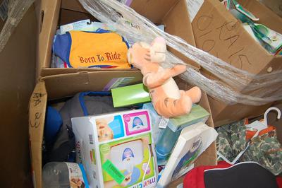 BABY & KIDS ACCESSORIES & CLOTHING