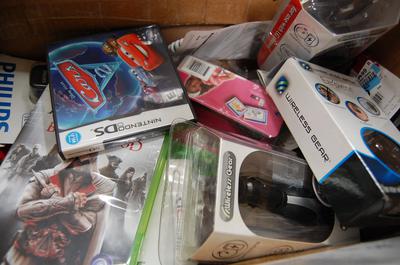 Mix Electronic Loads of Tvs Game Systems Tablets and More!!!