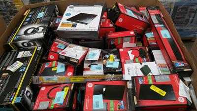 Mix Electronics Pallets