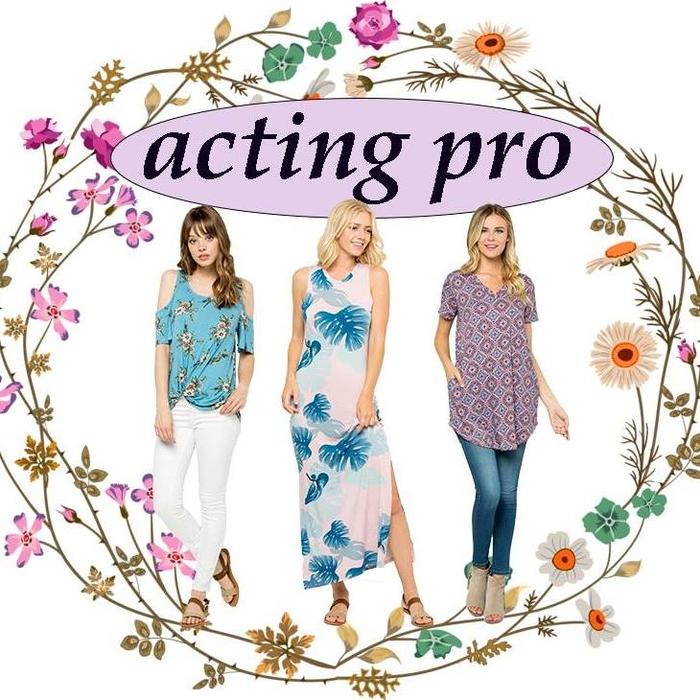 this.src = 'https://s3-us-west-2.amazonaws.com/seebiz-images/img/default-new-logo.svg'