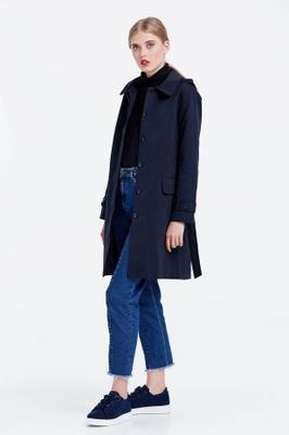 GREY COAT WITH FUR COLLARn