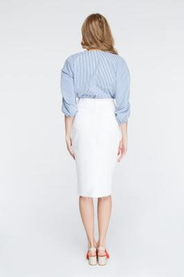 WHITE DENIM SKIRT WITH A SLITn