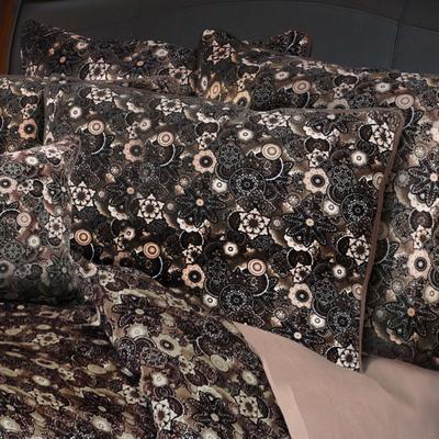 Ashton Bedding Collection