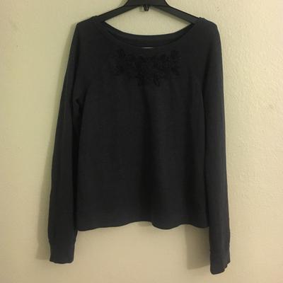 Gray Sweater with detailingnHollister