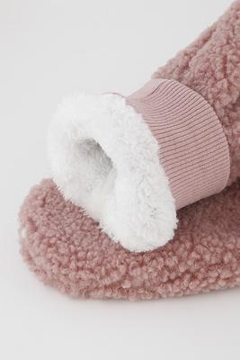 Fuzzy Fleece Glove.