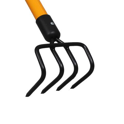 Ashman Garden Cultivator – Sturdy Hand Tiller / Cultivator – Heavy Duty blade for Digging, Loosening Soil and Weeding – Equipped with Rubber Grip Handle for a strong hold when working – Rust Resistant Build and long aluminium handle