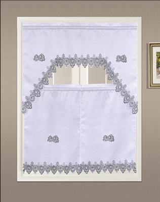 MEDALLION : a collection of Macram Table Cloths, Runners, Doilies, Place Mats, Kitchen Curtains & Bedspreads