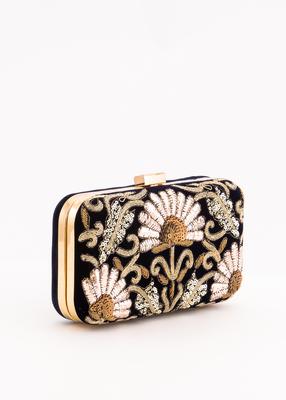 132 Navy Velvet