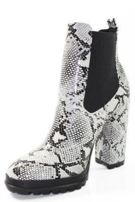 Round Toe Chunky Heel Bootie