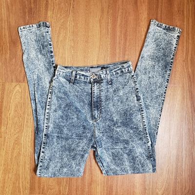 Vintage Look Acid Wash Ribcage Skinny Jeans