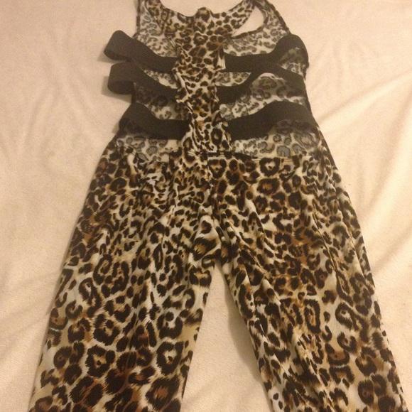 Leopard Back cutout Romper