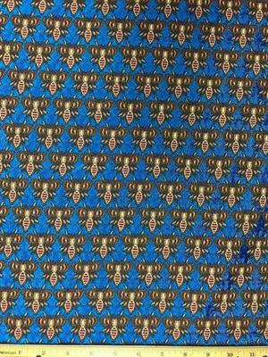 MB-7301W THE QUEEN BEE REVERSIBLE JACQUARD. FRANCE