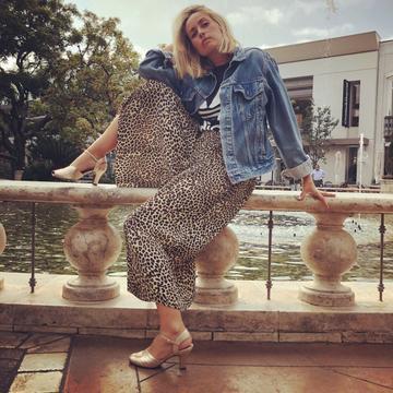 LAURA - Gold